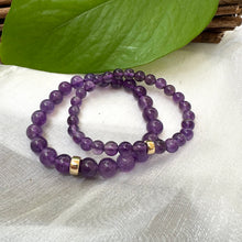 Lade das Bild in den Galerie-Viewer, Amethyst Stretchy Bracelet in 6 or 8mm, 14K GF
