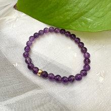 Lade das Bild in den Galerie-Viewer, Amethyst Stretchy Bracelet in 6 or 8mm, 14K GF