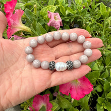 Load image into Gallery viewer, Light Pinkish Grey Jade Beads & Pearl Stretch Bracelet