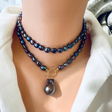 Load image into Gallery viewer, T-Bar Long Peacock Black Pearl Necklace & Baroque Pearl Pendant