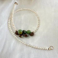 Carica l'immagine nel visualizzatore di Gallery, Double Wrap Pearl Bracelet & Green Chrysoprase, 14K GF