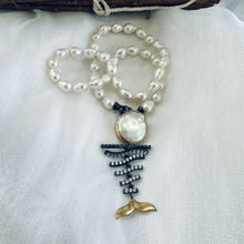 Load image into Gallery viewer, Small Baroque Pearl Necklace, Removable Fishbone Pendant