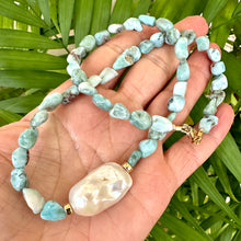 Carica l'immagine nel visualizzatore di Gallery, Fall in love with the soothing blues of Larimar and the timeless elegance of baroque pearls! This necklace features dreamy, ocean-inspired Larimar gemstones nuggets, perfectly complemented by the organic beauty of a stunning baroque pearl, 18 inches