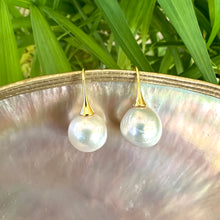 Load image into Gallery viewer, Large White Edison Pearl Drop Earrings, Gold