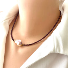 Load image into Gallery viewer, Red Garnet & Golden Pink Baroque Pearl Necklace, Gold
