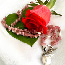 Carica l'immagine nel visualizzatore di Gallery, Rhodochrosite & Pearls Artisan Toggle Clasp
