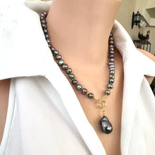 Load image into Gallery viewer, Handcrafted black pearl necklace with peacock luster and removable baroque pendant shown in side view