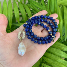 Carica l'immagine nel visualizzatore di Gallery, Lapis Lazuli Necklace &  Baroque Pearl Pendant