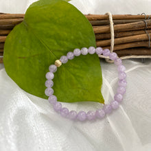 Carica l'immagine nel visualizzatore di Gallery, Lavender Amethyst Stretchy Bracelet in 6 or 8mm, 14K GF