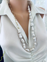 Load image into Gallery viewer, Side view of baroque pearl gold chain necklace on mannequin — elegant handcrafted pearl and gold necklace design by Loulia Pearl Jewelry