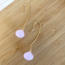 Load image into Gallery viewer, Rose Quartz Briolettes Threader Earrings