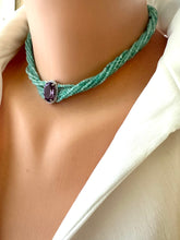 Lade das Bild in den Galerie-Viewer, Amethyst Amazonite Choker Necklace – 8-Strand Twisted Gemstone Collar displayed on a mannequin model.
