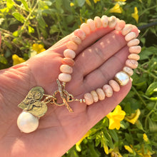 Cargar imagen en el visor de la galería, Pink Opal Bracelet, Heart & baroque Pearl Charm