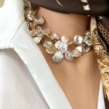 Carica l'immagine nel visualizzatore di Gallery, Feminine and Delicate Pink Lavender Petal Pearls Choker Necklace, 16.5" or 17.5"inches