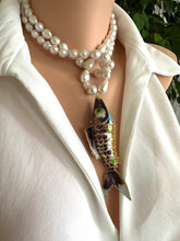 Lade das Bild in den Galerie-Viewer, Burgundy Koi Fish Pendant Necklace, 35", Hand Knotted White Baroque Pearls, 9–11mm