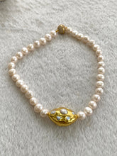 Lade das Bild in den Galerie-Viewer, White Potato Pearl Necklace, 9–11mm, Gold Plated Focal Accent, CZ Pavé Magnetic Clasp, 16.5"–18.5"