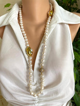 Lade das Bild in den Galerie-Viewer, White Pearl Necklace, 9–11mm, Gold Plated Focal Accent, Magnetic Clasp, 16"–18"