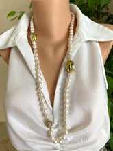 Lade das Bild in den Galerie-Viewer, White Pearl Necklace, 9–11mm, Gold Plated Focal Accent, Magnetic Clasp, 16"–18"