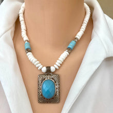 Load image into Gallery viewer, Vintage Turquoise Pendant with Tridacna Shell Beads Necklace