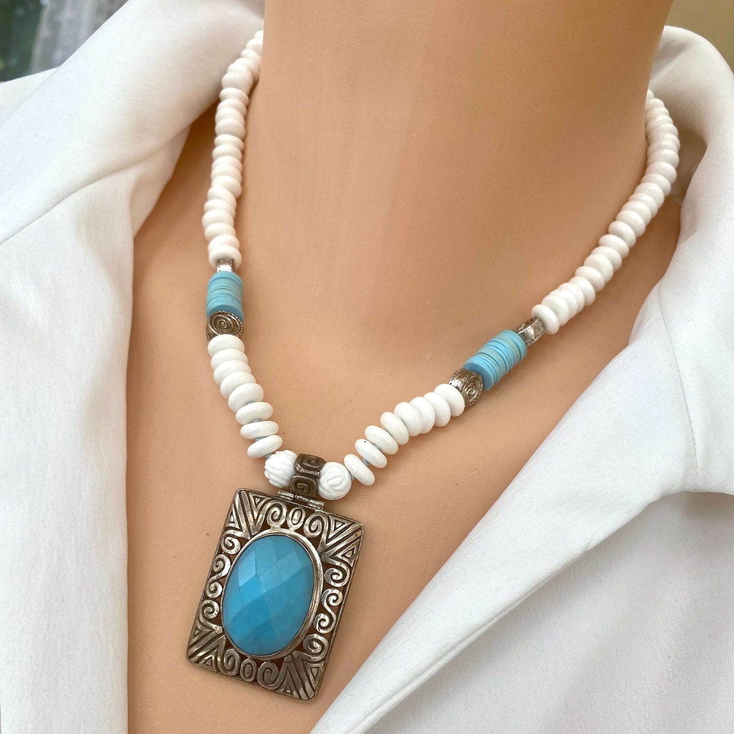 Vintage Turquoise Pendant with Tridacna Shell Beads Necklace