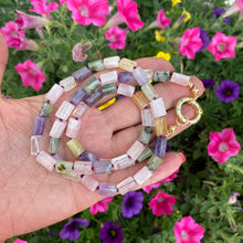 Carica l'immagine nel visualizzatore di Gallery, Rose Quartz, Amethyst, Citrine & Prehnite Mixed Gemstone Necklace