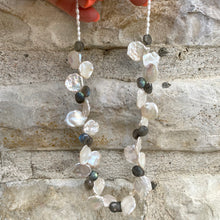 Carica l'immagine nel visualizzatore di Gallery, Petal Pearls Necklace with Labradorite Choker, 16"in, Silver Details