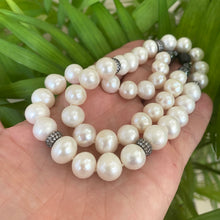 Carica l'immagine nel visualizzatore di Gallery, White Pearls Necklace & Zircons Pave Beads