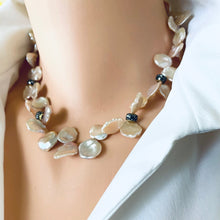 Carica l'immagine nel visualizzatore di Gallery, Feminine and Delicate Pink Lavender Petal Pearls Choker Necklace, 16.5" or 17.5"inches