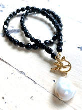 Carica l'immagine nel visualizzatore di Gallery, Black Tourmaline & Baroque Pearl Necklace, Honey Bees Clasp