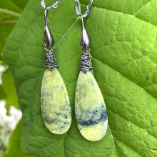 Load image into Gallery viewer, Teardrop Green Serpentine Earrings, Black Rhodium