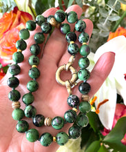 Carica l'immagine nel visualizzatore di Gallery, Ruby Zoisite Necklace, Gold
