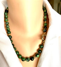 Carica l'immagine nel visualizzatore di Gallery, Ruby Zoisite Necklace, Gold