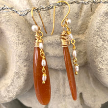 Load image into Gallery viewer, Red Aventurine & Pearl Earrings