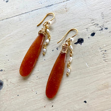 Load image into Gallery viewer, Red Aventurine & Pearl Earrings