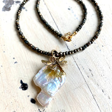 Carica l'immagine nel visualizzatore di Gallery, Dragonfly & Large Keshi Pearl Charm Pendant on Pyrite Beaded Chain