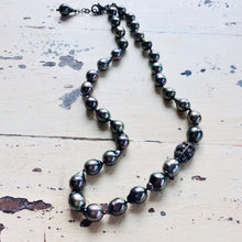 Carica l'immagine nel visualizzatore di Gallery, Tahitian Baroque Pearls Champagne Diamond Necklace