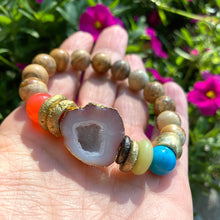 Carica l'immagine nel visualizzatore di Gallery, Orange Druzy Quartz Bracelet Natural Jasper Bracelet, Turquoise Mala Yoga Gift