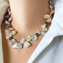 Carica l'immagine nel visualizzatore di Gallery, Feminine and Delicate Pink Lavender Petal Pearls Choker Necklace, 16.5" or 17.5"inches