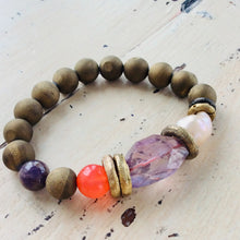 Load image into Gallery viewer, Amethyst and druzy agate stretch bracelet