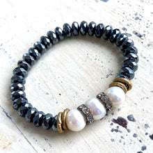 Load image into Gallery viewer, Freshwater Pearls & Hematite Stretch Bracelet