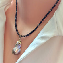 Carica l'immagine nel visualizzatore di Gallery, Baroque Pearl Pendant on Bronze Pyrite Chain