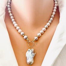 Carica l'immagine nel visualizzatore di Gallery, Lavender Pink Pearl Necklace & Baroque Pearl Charm Pendant