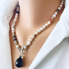 Carica l'immagine nel visualizzatore di Gallery, Genuine Pink Opal & Black Baroque Pearl Toggle Necklace