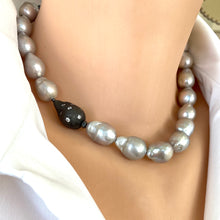 Carica l'immagine nel visualizzatore di Gallery, Elegant Silver Grey Baroque Pearl Choker Necklace with Baroque Inspired Element - Black Rhodium Plated Silver Element and Box Clasp, 16inches long. Hand knotted pearl necklace
