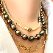 Carica l'immagine nel visualizzatore di Gallery, Tahitian Baroque Pearls Champagne Diamond Necklace