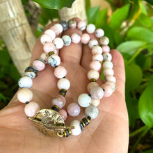 Carica l'immagine nel visualizzatore di Gallery, Pink Opal & Hematite Toggle Necklace