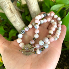 Carica l'immagine nel visualizzatore di Gallery, Pink Opal & Hematite Toggle Necklace