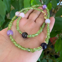 Carica l'immagine nel visualizzatore di Gallery, 21"inches peridot necklace