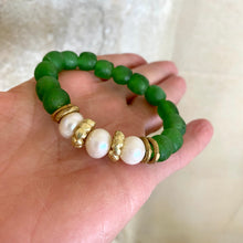 Load image into Gallery viewer, Freshwater Pearl Bracelet, Green African Tribal Recycled Glass