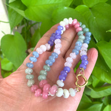 Carica l'immagine nel visualizzatore di Gallery, Aventurine, rose quartz and jade candy necklace